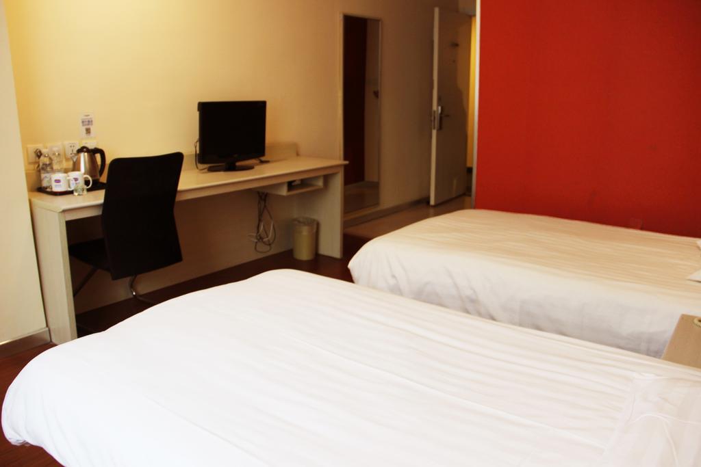 Hanting Express Shenyang Longemont Square Ruang foto