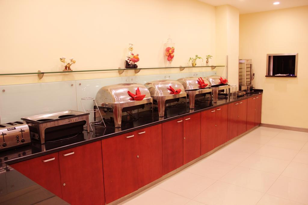 Hanting Express Shenyang Longemont Square Bagian luar foto